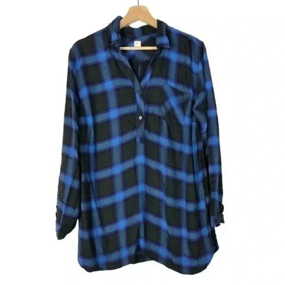 Gap Maternity Black & Blue Plaid Henley Long Sleeve M